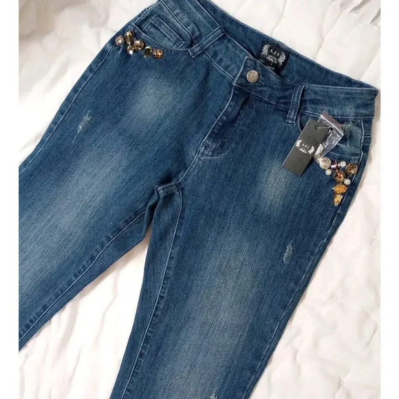 A.Z.I. New York Jeans Sz 4 New Jeweled Mid-rise Raw Hem Distressed Blue Denim - Picture 2 of 10